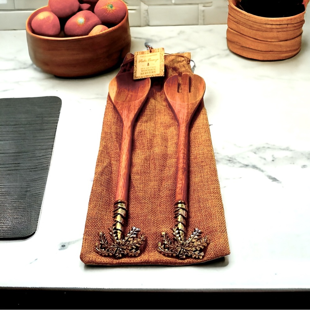 Wooden servers